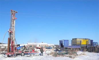 然然鉆機在中俄邊境零下32度天氣下作業施工